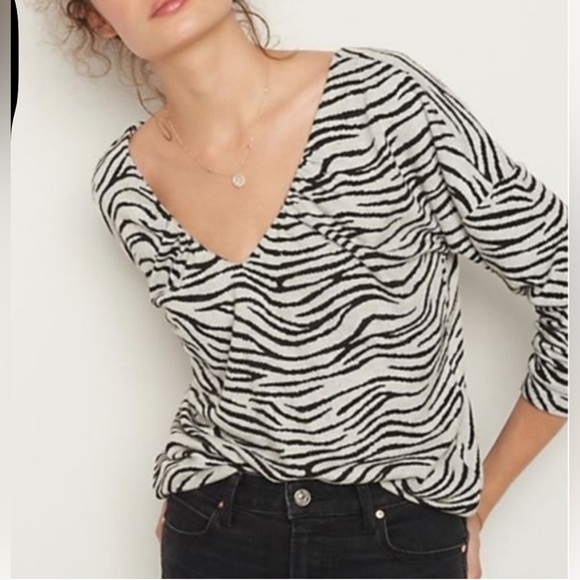 Maeve Tops - Maeve Anthropologie Top Women’s Sz M Zebra Animal Print V Neck Soft Knit Sexy